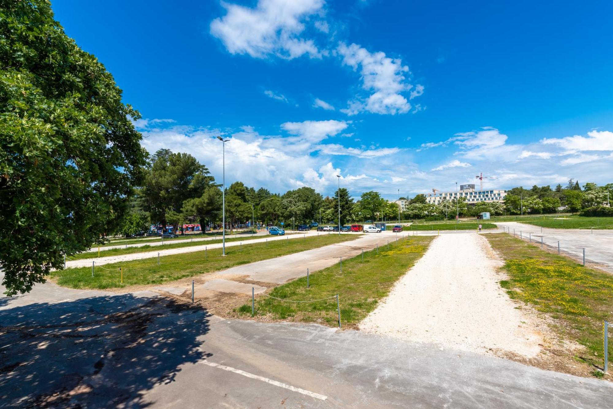 Kala Premium Studio Lägenhet Poreč Exteriör bild